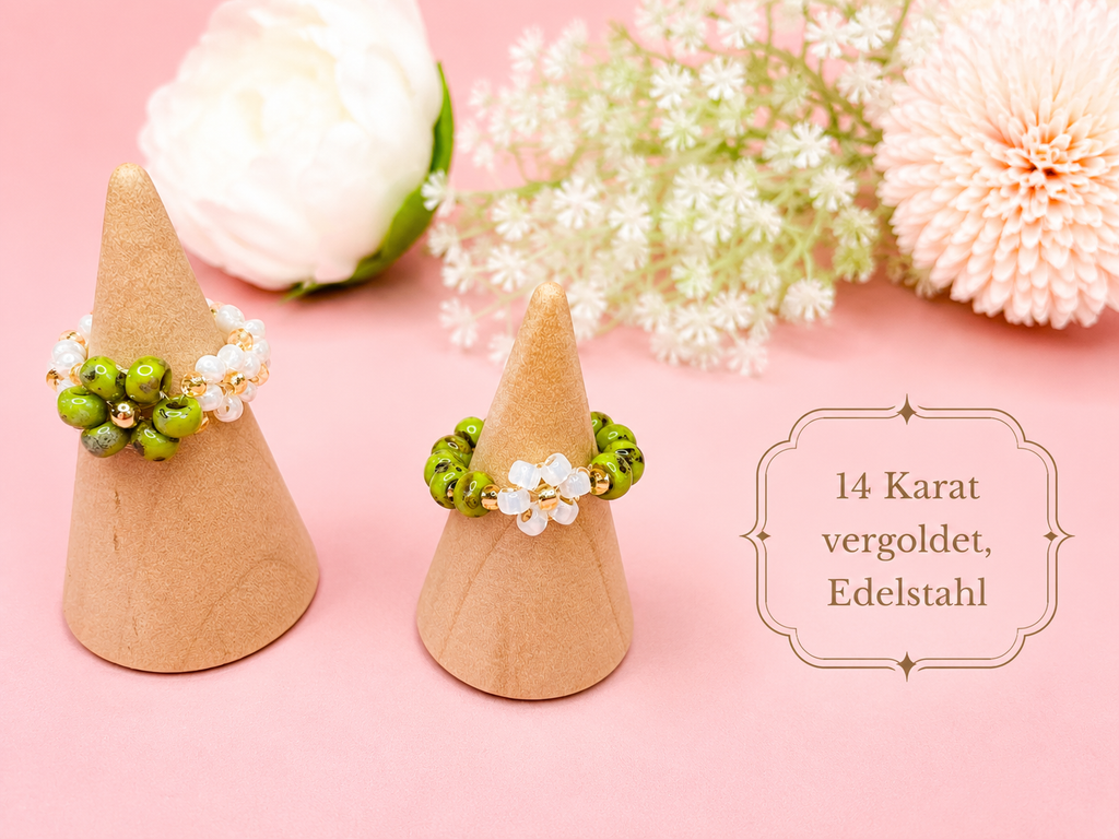 Lime Blooming Ring Gold
