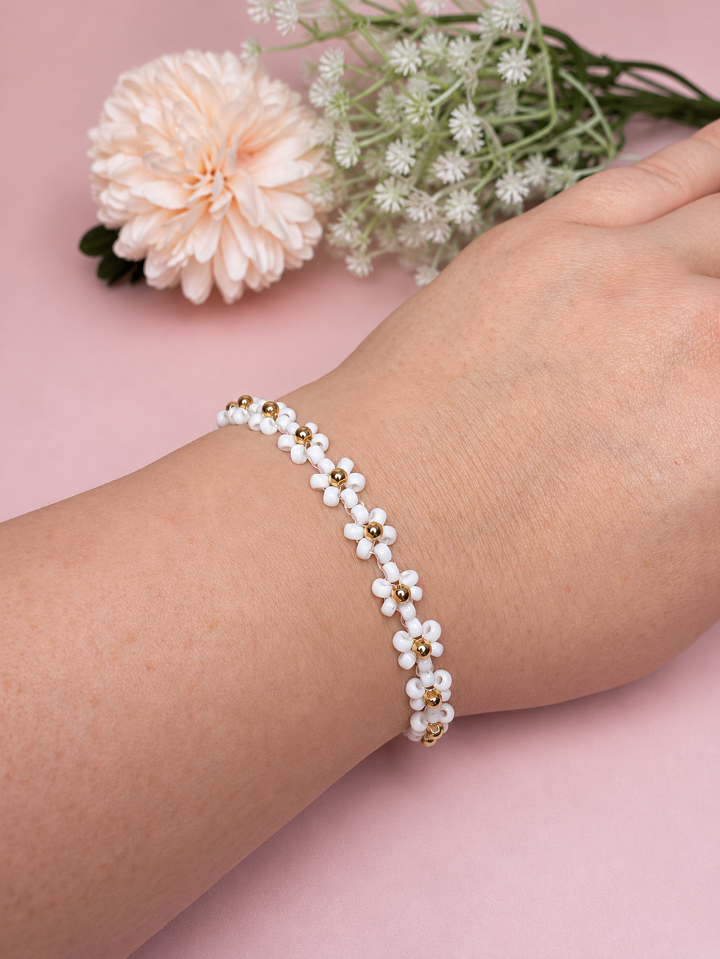 Blumenarmband Weiß-Gold
